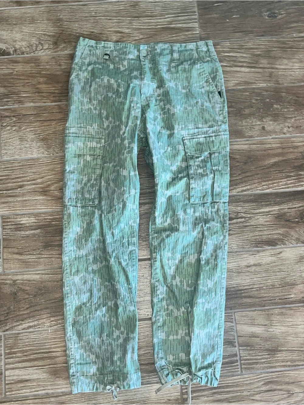 Nike SB Cargo Pants Mens Medium 30 Camo Ankle Tie Skater Streetwear